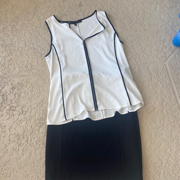 White House Black Market Skirt - Picture 3 of 9